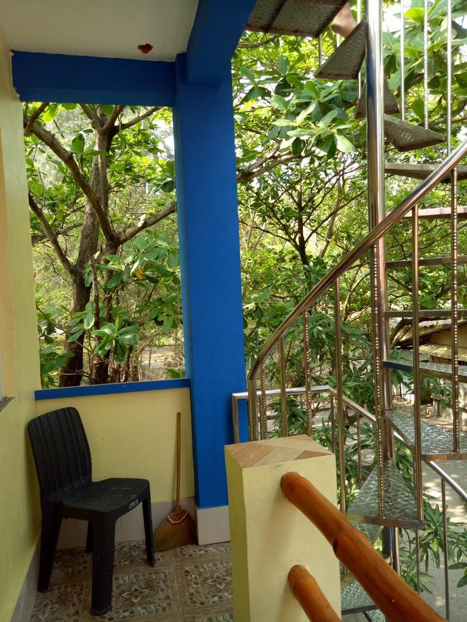 Prince Ludwig Beach Resort San Antonio  Bagian luar foto